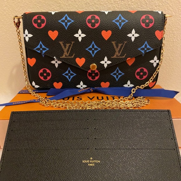 LOUIS VUITTON ♠️♥️ Game On ♥️♣️ Felicie Pochette - Picture 7 of 11
